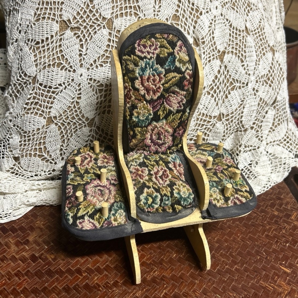 Vintage Sewing quilting caddy chair pin cushion thread holders scissors holder
